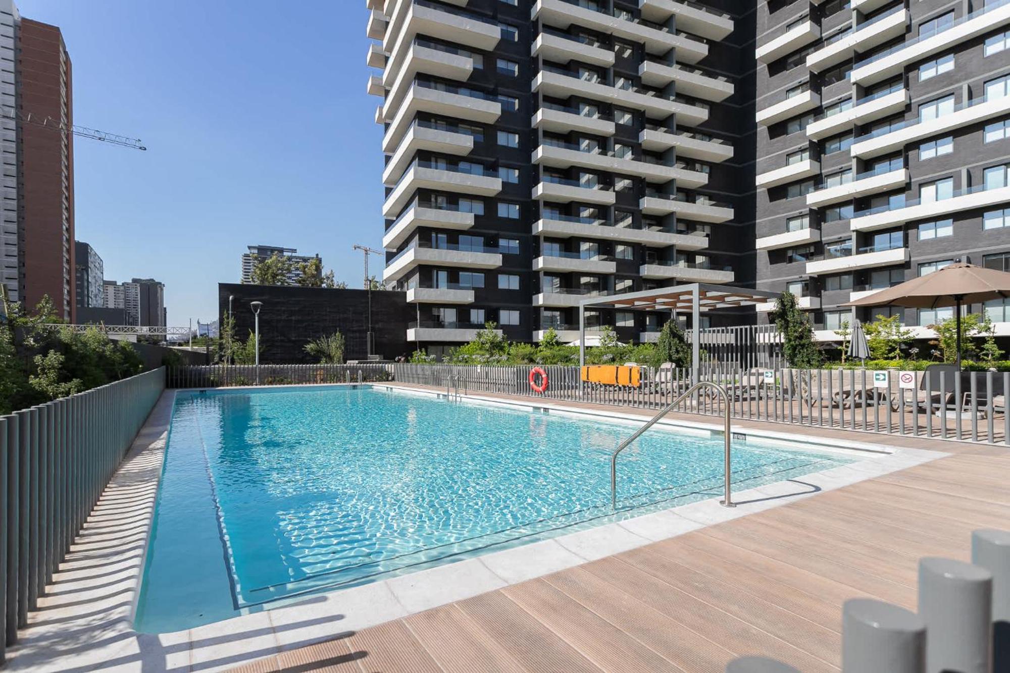 Modern Escape Nunoa Gem *